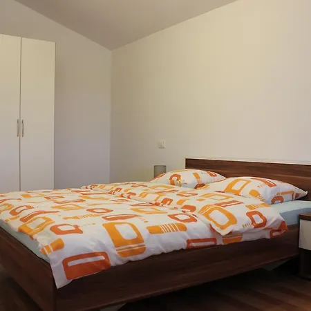 Apartment Zubonja